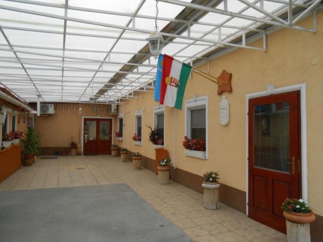 Eladó hotel, Debrecenben 269 M Ft / költözzbe.hu