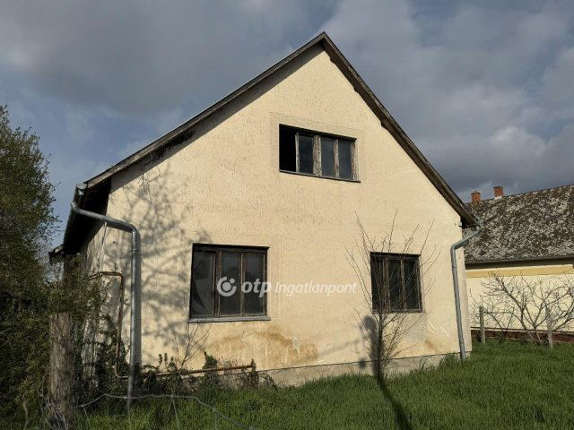 Eladó családi ház, Tiszafüreden 29.5 M Ft, 3+1 szobás