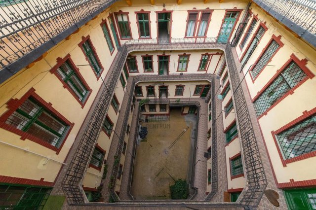 Eladó téglalakás, Budapesten, V. kerületben 105.9 M Ft, 3 szobás