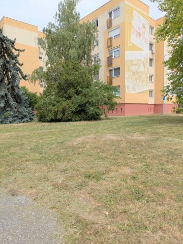 Eladó panellakás, Mosonmagyaróváron 44.5 M Ft, 2 szobás
