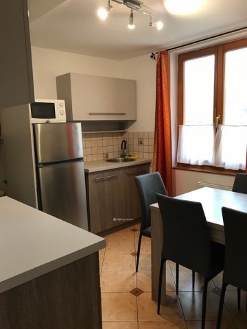 Eladó családi ház, Eplényen 99.99 M Ft, 4+2 szobás