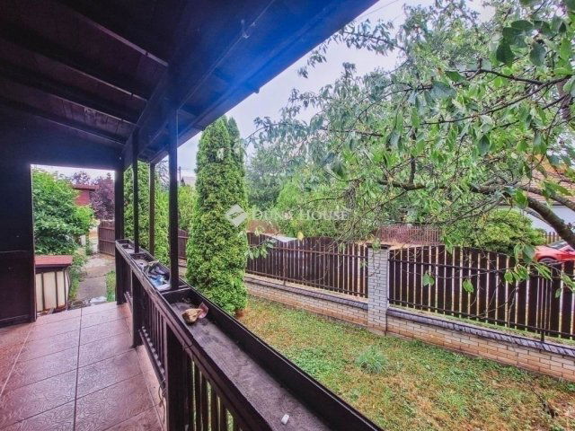 Eladó családi ház, Budapesten, XVI. kerületben 109.9 M Ft