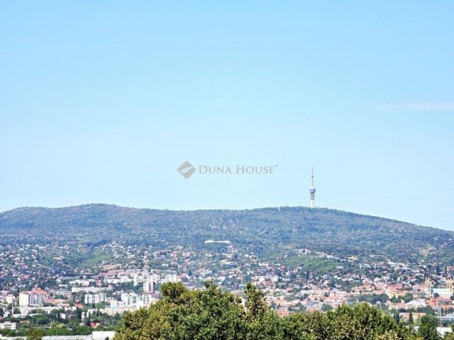 Eladó panellakás, Pécsett 34.9 M Ft, 2 szobás