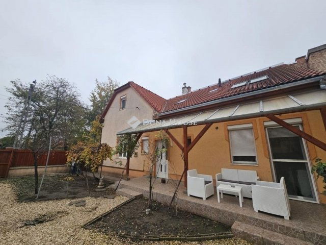 Eladó családi ház, Budapesten, IV. kerületben 139 M Ft, 3 szobás