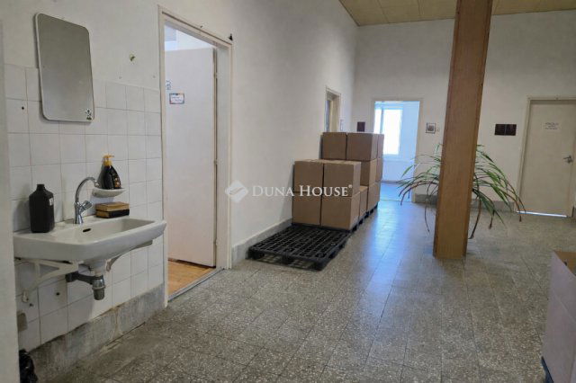 Eladó ipari ingatlan, Szegeden 1575 M Ft / költözzbe.hu