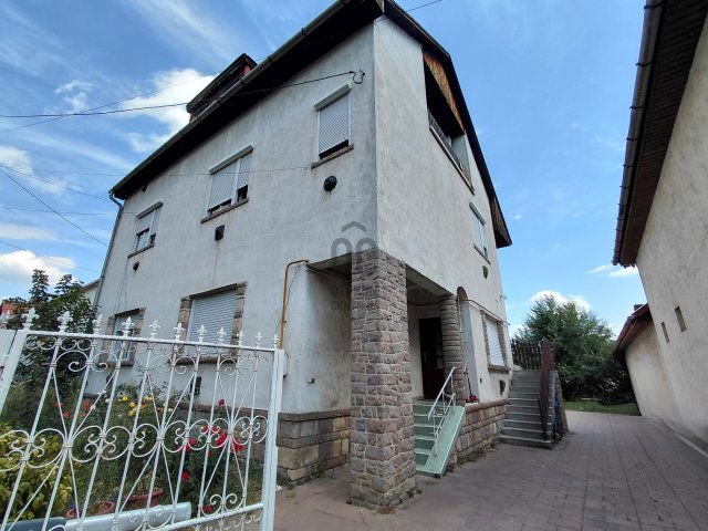 Eladó ipari ingatlan, Gyöngyösön 79.9 M Ft