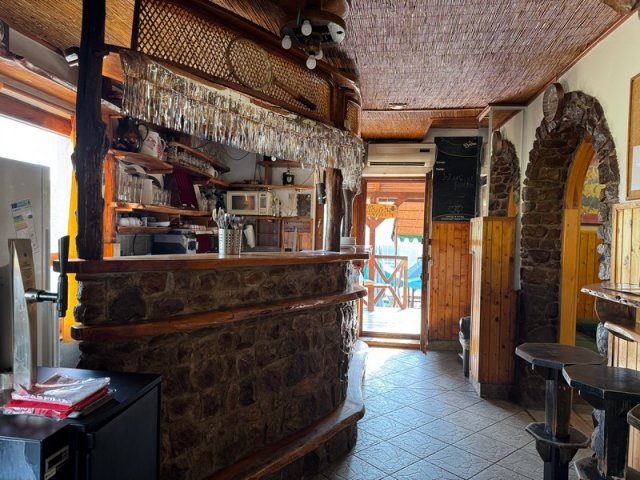 Eladó üzlethelyiség, Sóskúton 140 M Ft, 2 szobás