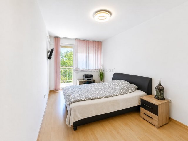 Eladó téglalakás, Budapesten, IV. kerületben 77.9 M Ft, 2 szobás