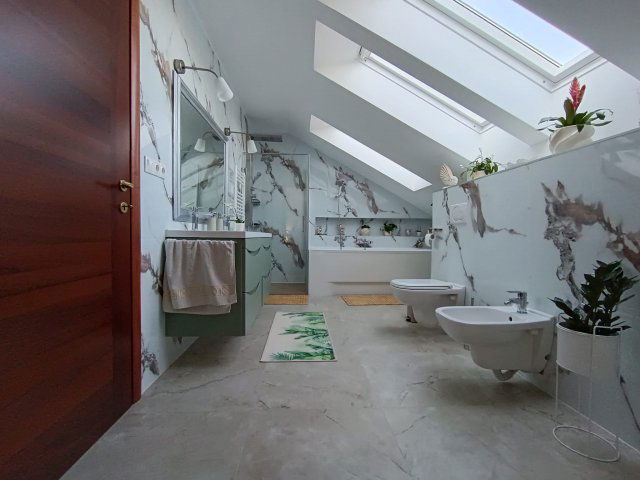 Kiadó családi ház, albérlet, Nagykovácsiban, Nagykovácsi úton