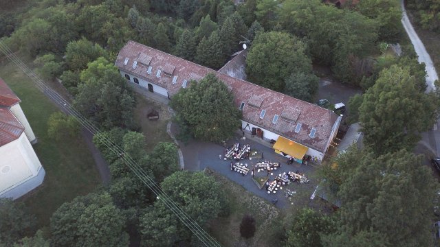 Eladó családi ház, Szentbékkállán 790 M Ft, 20 szobás