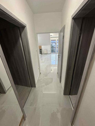 Kiadó téglalakás, albérlet, Pécsett, Móricz Zsigmond téren