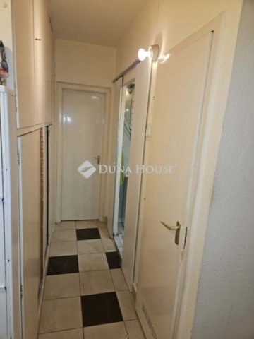 Eladó panellakás, Budapesten, X. kerületben 69.99 M Ft, 3 szobás