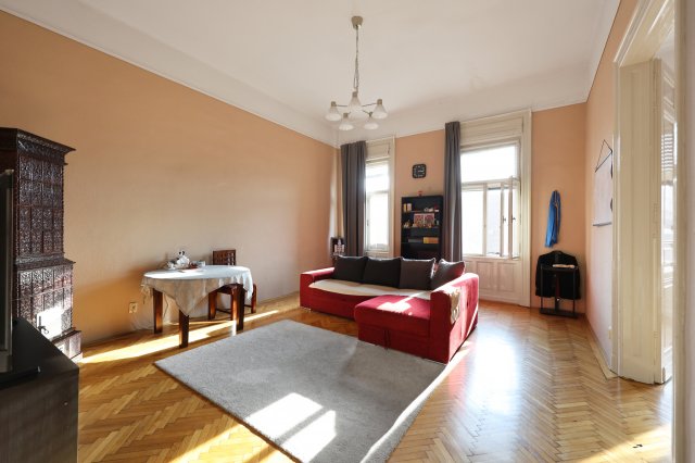 Eladó téglalakás, Budapesten, VI. kerületben 95 M Ft, 2 szobás