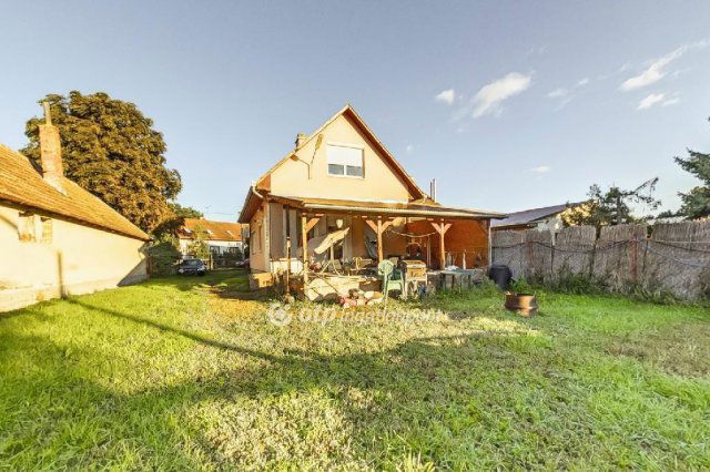 Eladó családi ház, Hatvanban 65 M Ft, 3+1 szobás