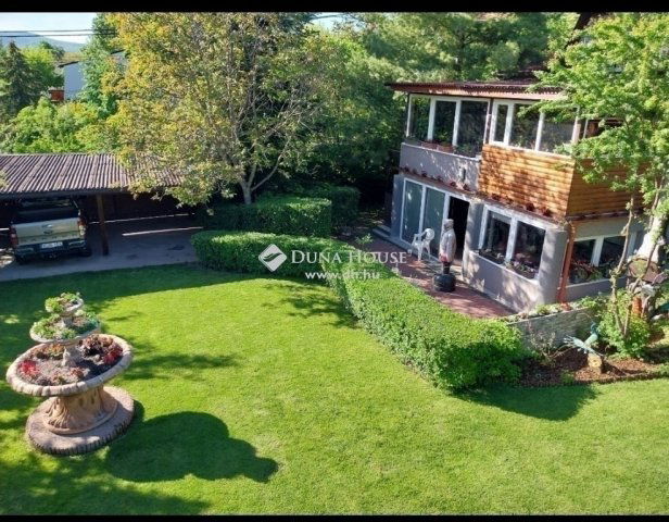 Eladó családi ház, Szentendrén 124.9 M Ft, 3 szobás