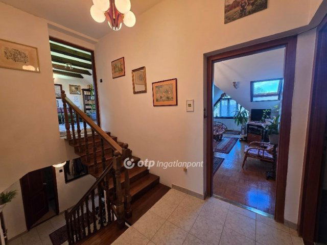 Eladó sorház, Szigetszentmiklóson 129 M Ft, 6 szobás