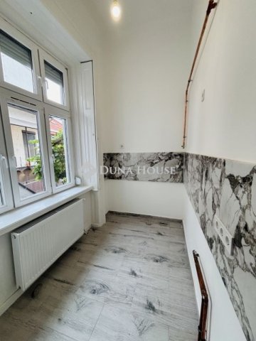 Eladó családi ház, Debrecenben 94.9 M Ft, 5 szobás