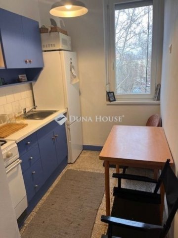 Eladó téglalakás, Kecskeméten 43.8 M Ft, 2 szobás