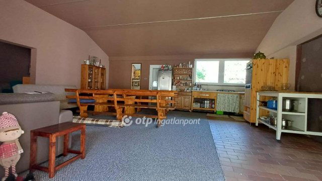Eladó mezogazdasagi ingatlan, Kiskőrösön 48.9 M Ft, 4 szobás