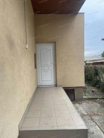 Eladó családi ház, Dorogon 82 M Ft, 4 szobás