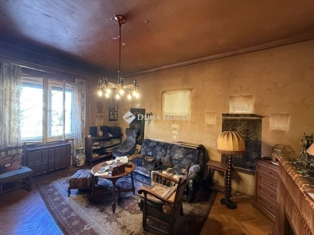 Eladó téglalakás, Budapesten, III. kerületben 71.99 M Ft