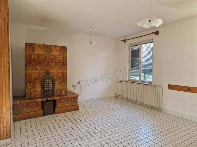 Eladó családi ház, Szügyön 52 M Ft, 6 szobás