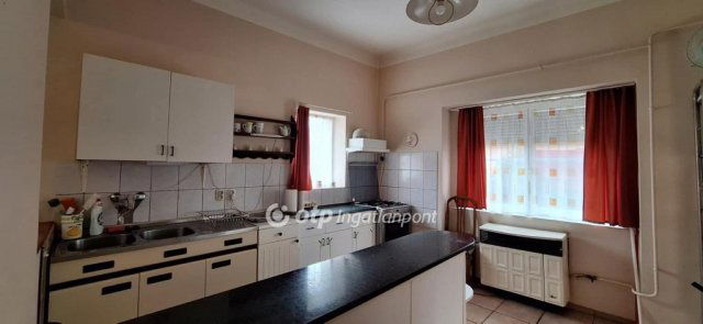 Eladó családi ház, Csengődön 28 M Ft, 2 szobás