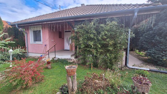 Eladó családi ház, Vámosszabadin 86 M Ft, 4 szobás