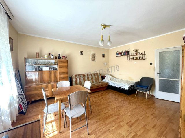 Eladó családi ház, Tatabányán 51.2 M Ft, 2 szobás
