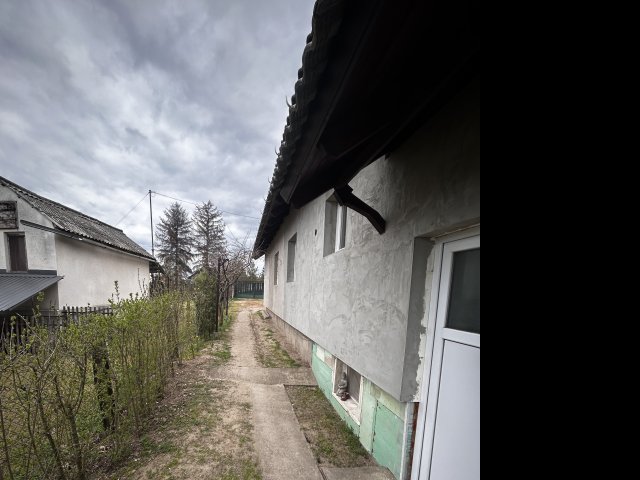 Eladó családi ház, Szegeden 40 M Ft, 4 szobás