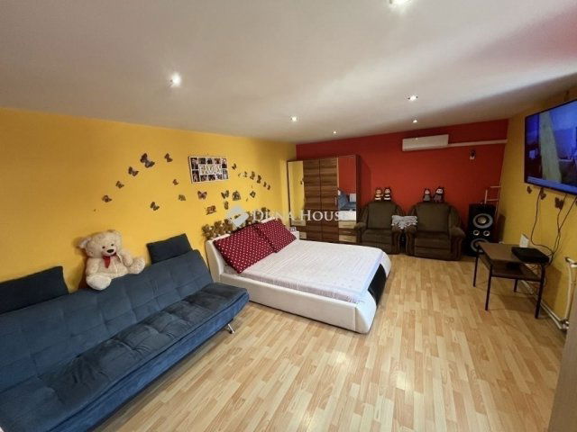 Eladó családi ház, Kecskeméten 36 M Ft, 2 szobás