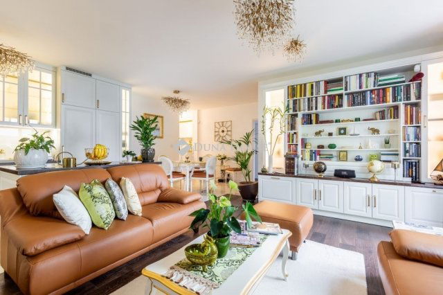 Eladó téglalakás, Budapesten, XII. kerületben 400 M Ft, 4 szobás