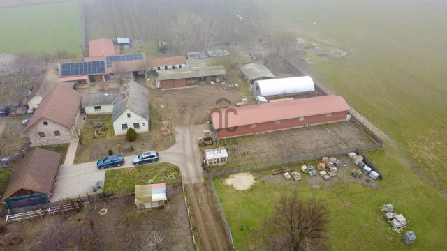 Eladó családi ház, Bócsán 105 M Ft, 7 szobás