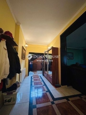 Eladó családi ház, Gyálon 103.5 M Ft, 5 szobás