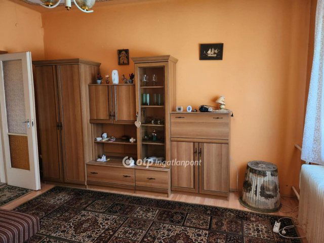 Eladó családi ház, Tiszacsegén 27 M Ft, 3 szobás