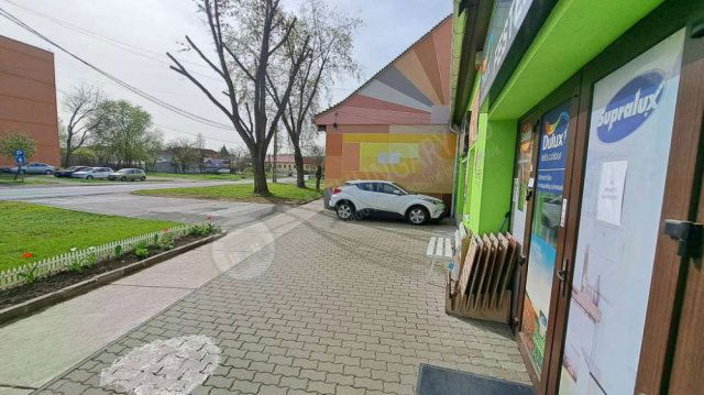 Kiadó üzlethelyiség, Gyöngyösön 200 E Ft / hó, 3 szobás