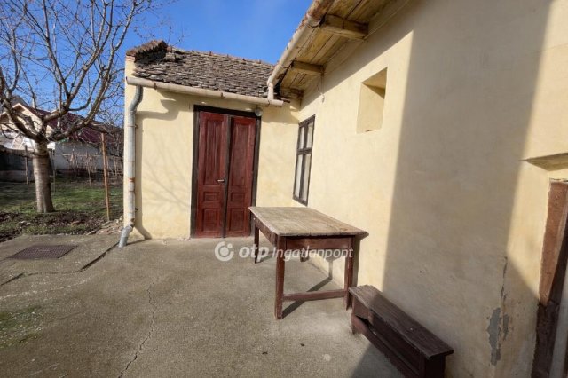Eladó családi ház, Derecskén 60 M Ft, 6 szobás
