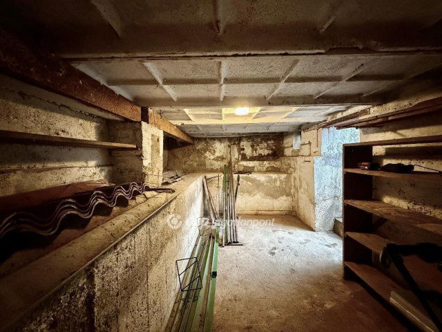 Eladó nyaraló, Mályin 31.9 M Ft, 2 szobás / költözzbe.hu