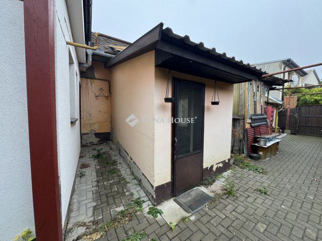 Eladó téglalakás, Kecskeméten, Sziget utcában 18.99 M Ft