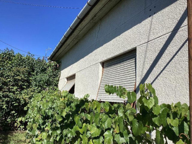 Eladó családi ház, Dévaványán 13 M Ft, 3 szobás