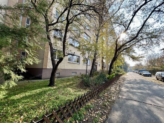 Eladó panellakás, Budapesten, XX. kerületben, Hársfa sétányon
