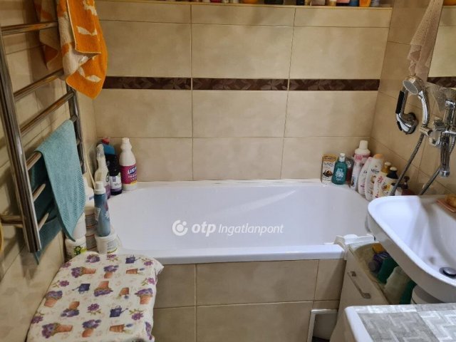 Eladó panellakás, Budapesten, XX. kerületben 74.9 M Ft, 2 szobás