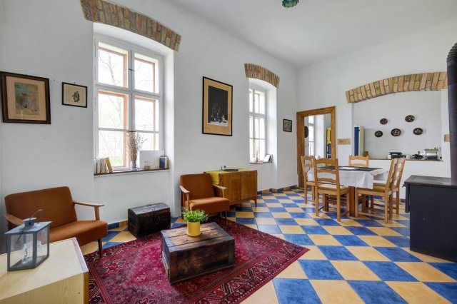 Eladó üzlethelyiség, Fácánkerten 145 M Ft