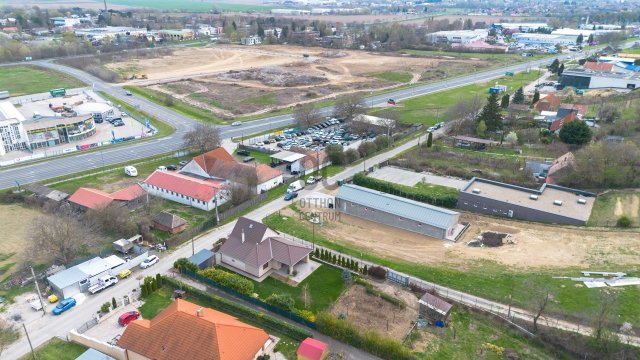 Eladó mezogazdasagi ingatlan, Szekszárdon 7 M Ft