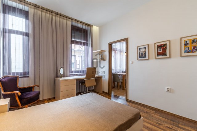 Eladó téglalakás, Budapesten, VII. kerületben, Dohány utcában
