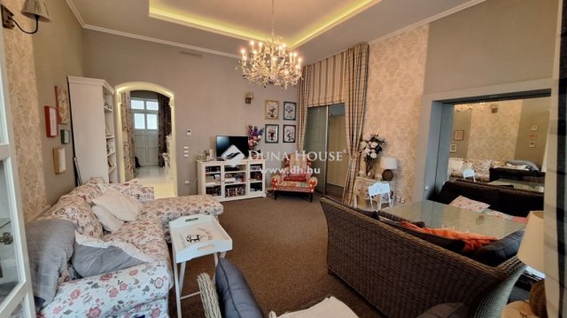 Eladó téglalakás, Budapesten, I. kerületben 114.9 M Ft, 2 szobás