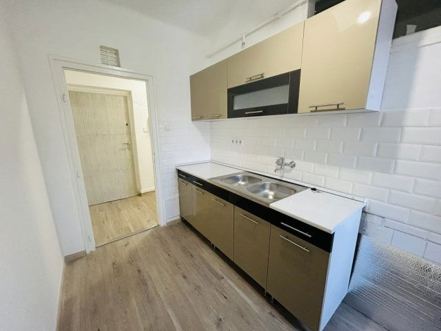 Eladó téglalakás, Nyíregyházán 36.5 M Ft, 1+1 szobás