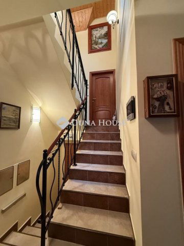 Eladó családi ház, Balatonbogláron 575 M Ft, 6 szobás