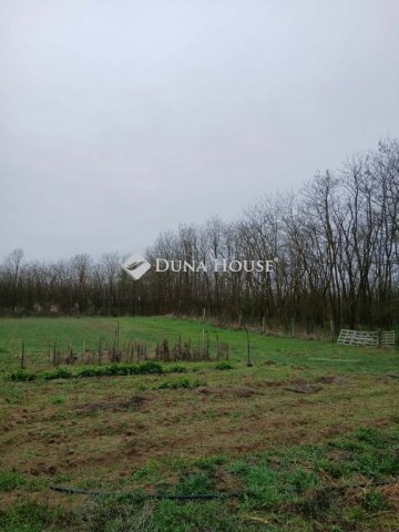 Eladó telek, Dánszentmiklóson 22.9 M Ft / költözzbe.hu
