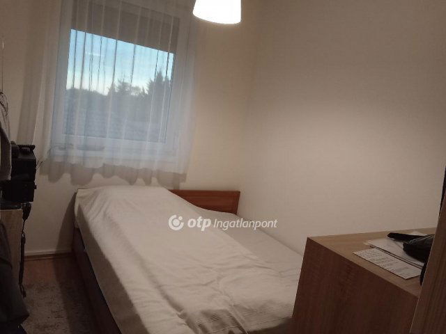 Eladó téglalakás, Érden 51.9 M Ft, 1+1 szobás